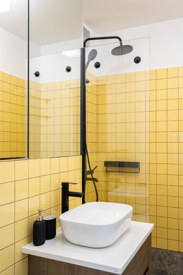 Elegant Studio In The Heart Of The Town Bucharest Exterior photo